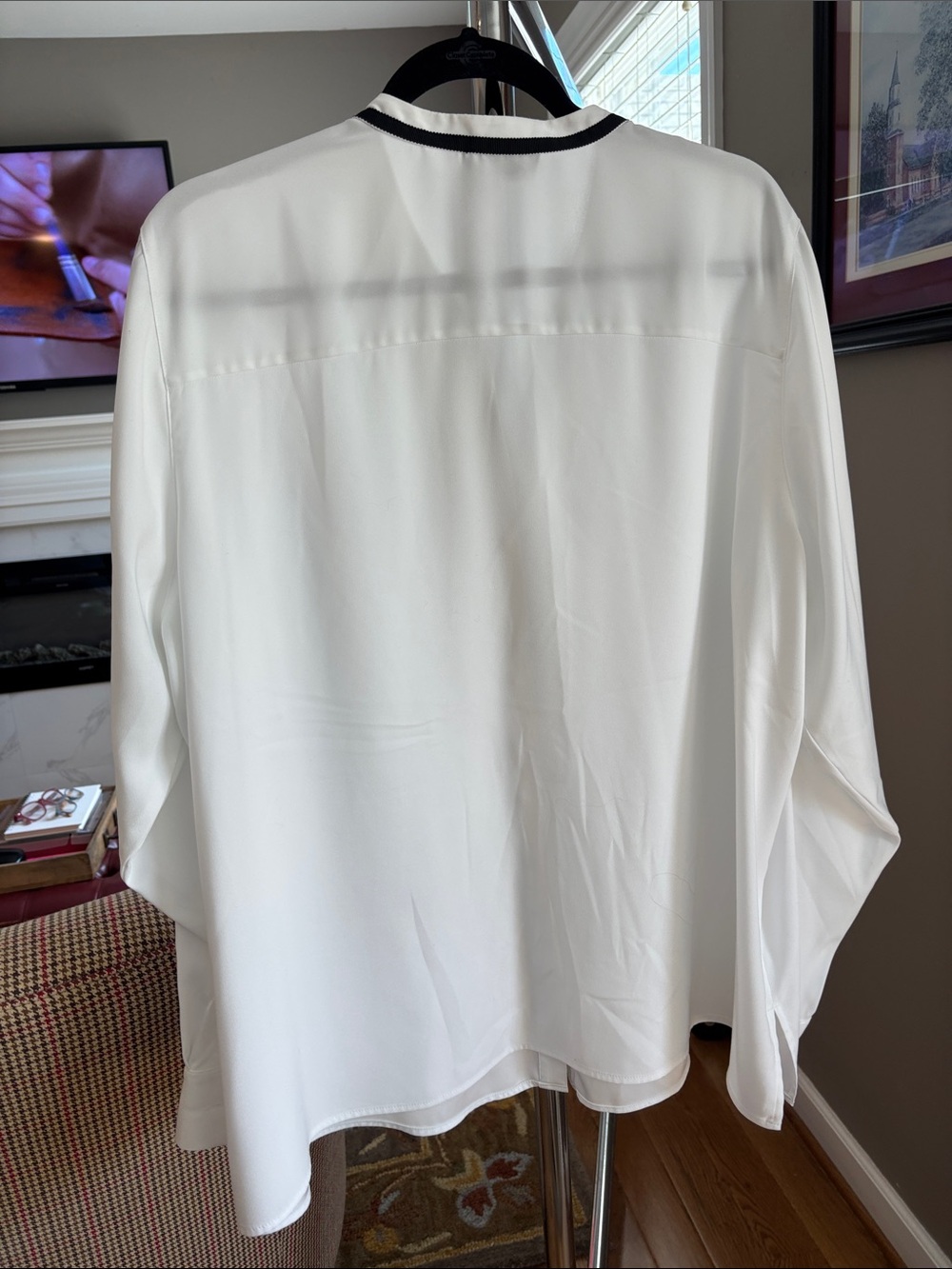 Lane Bryant White Tuxedo Style Blouse with Black Trim - Picture 4 of 5